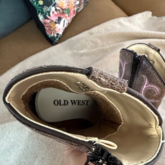 Old West Kids' Sparkly Pink and Brown Boots - Picture 6 of 7